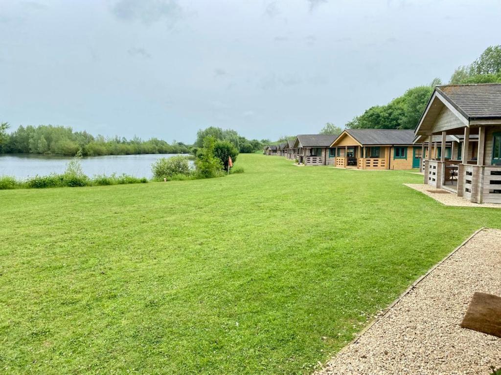 Tufty Lodge, Lake Pochard Lodge 9 South Cerney Zewnętrze zdjęcie
